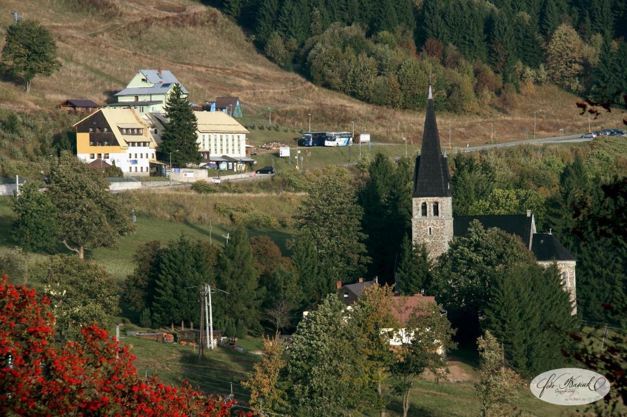 Straszny Dwor Hotel Duszniki Zdrój Buitenkant foto