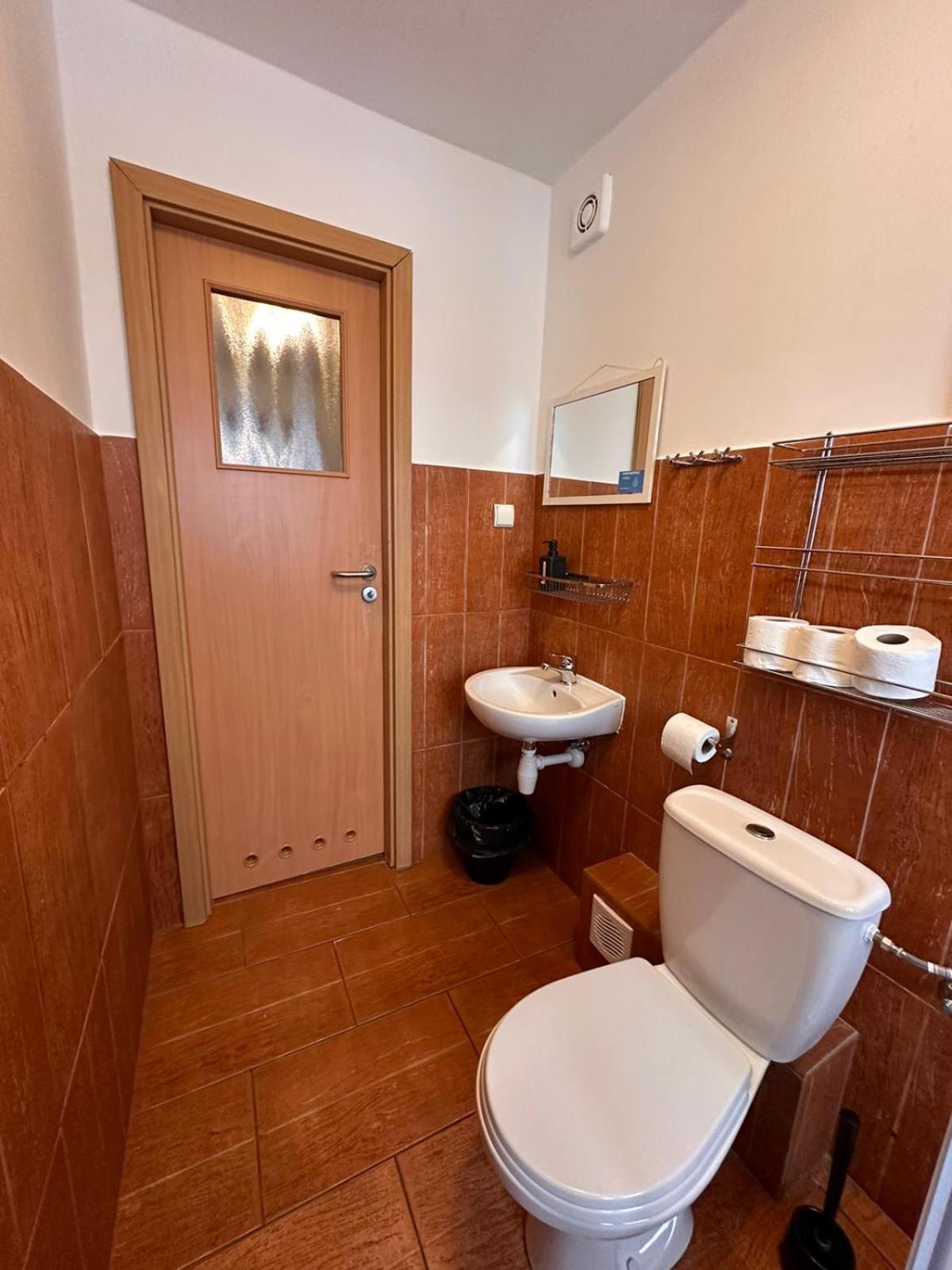 Straszny Dwor Hotel Duszniki Zdrój Kamer foto